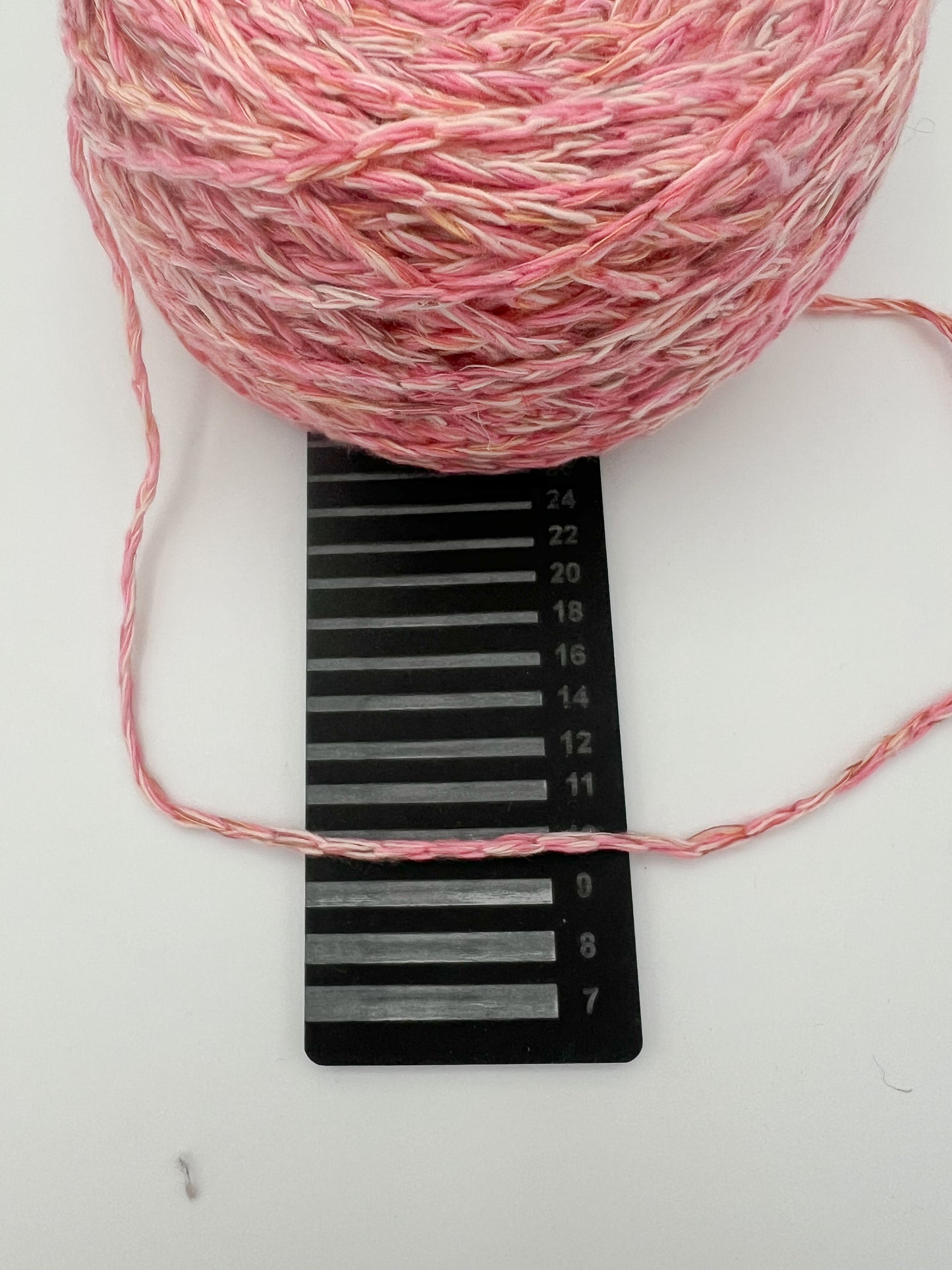 UNDOYARN - Baumwolle in rosa-melange - 500g
